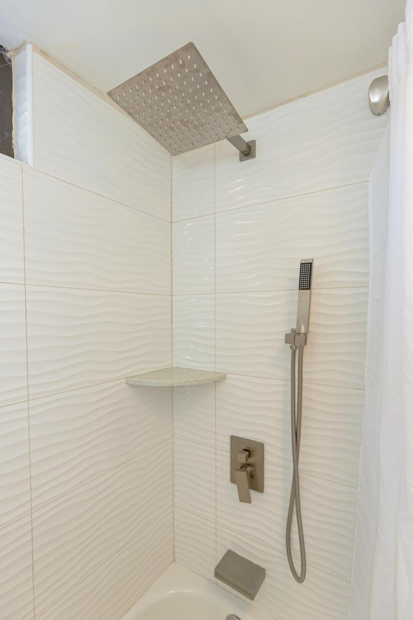 Renovated Ocean View Suite, Near Beach, Free Parking Honolulu Extérieur photo